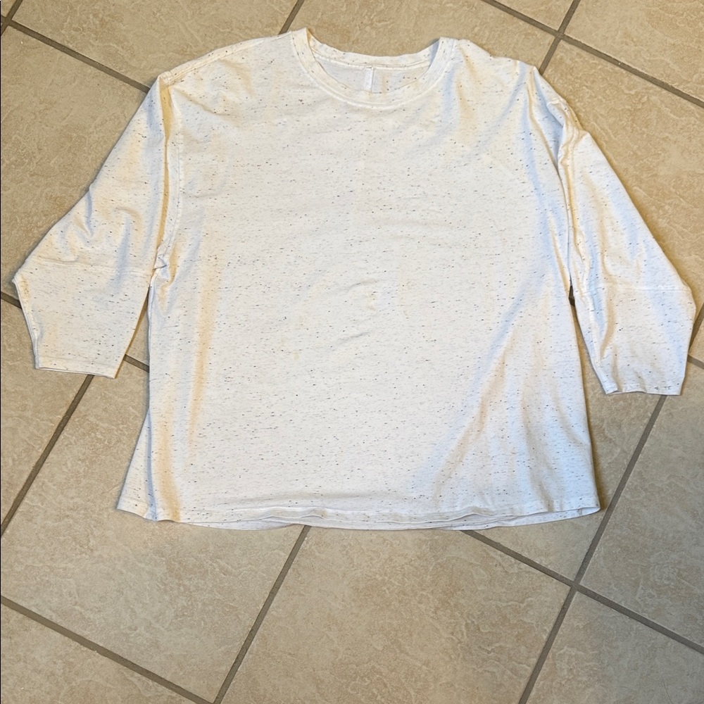 Lulu lemon 3/4 sleeve, white speckled (black) tee Shirt